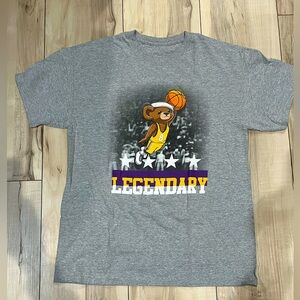 Lakers Kobe Bryant Legendary Men’s size Large Bear T-shirt. Excellent condition!